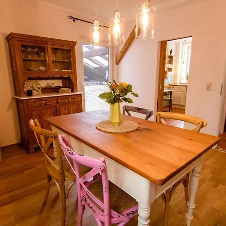 Mit Terrasse By Interhome Lejlighed